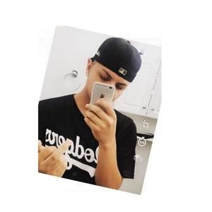 Meet your Posher, Manuel